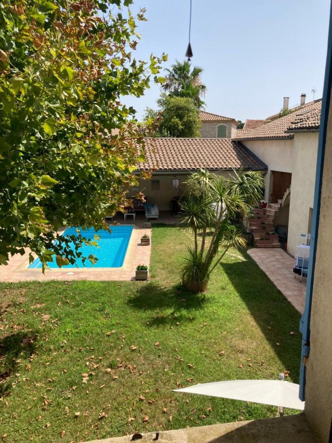 Entre Vigne Et Camargue Villa Générac Exterior foto